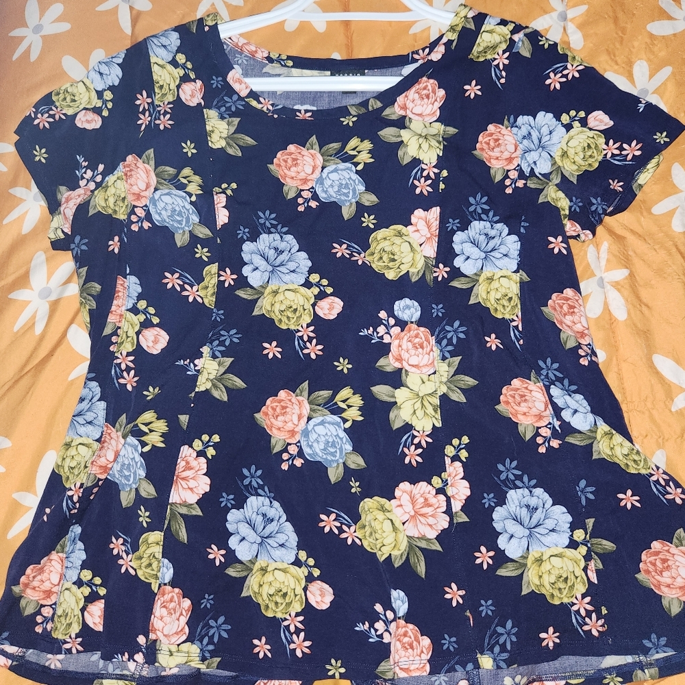 Floral shirt for women